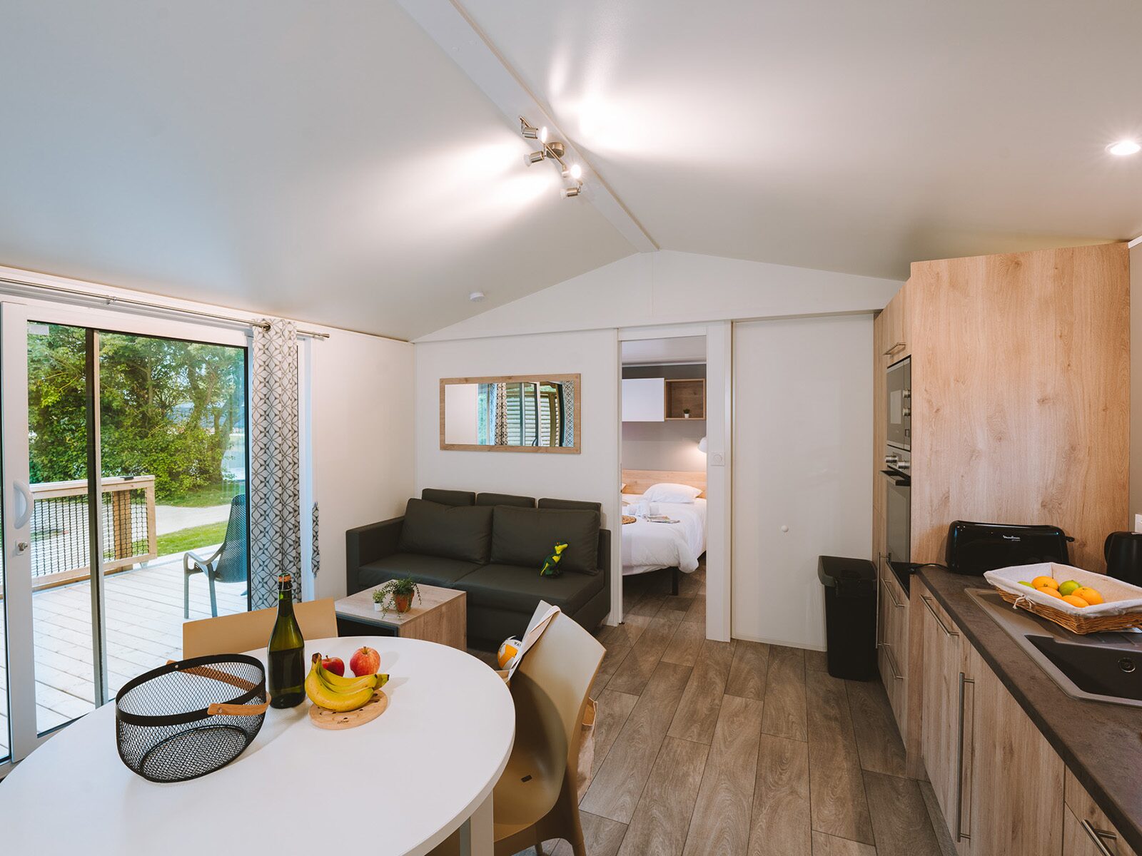 4-bloemen-cottage Nautilhome voor 4 personen op Camping Portland, foto 3 van 14