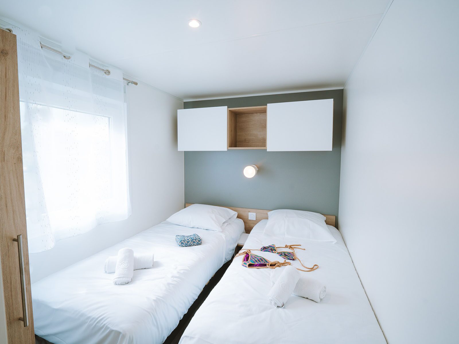 Premium-cottage Nautilhome voor 8 personen op Camping Portland, foto 3 van 6