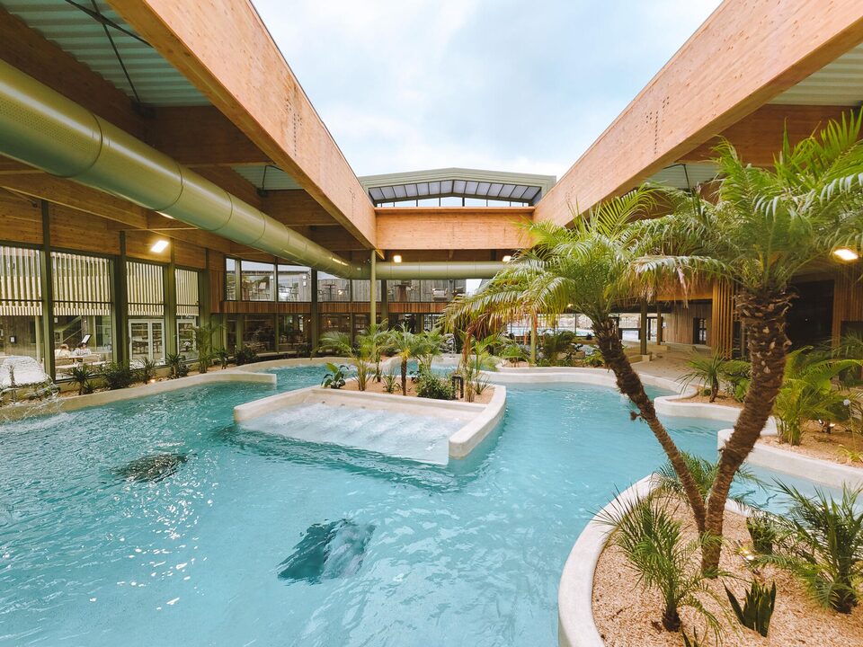 La piscine couverte du camping Portland